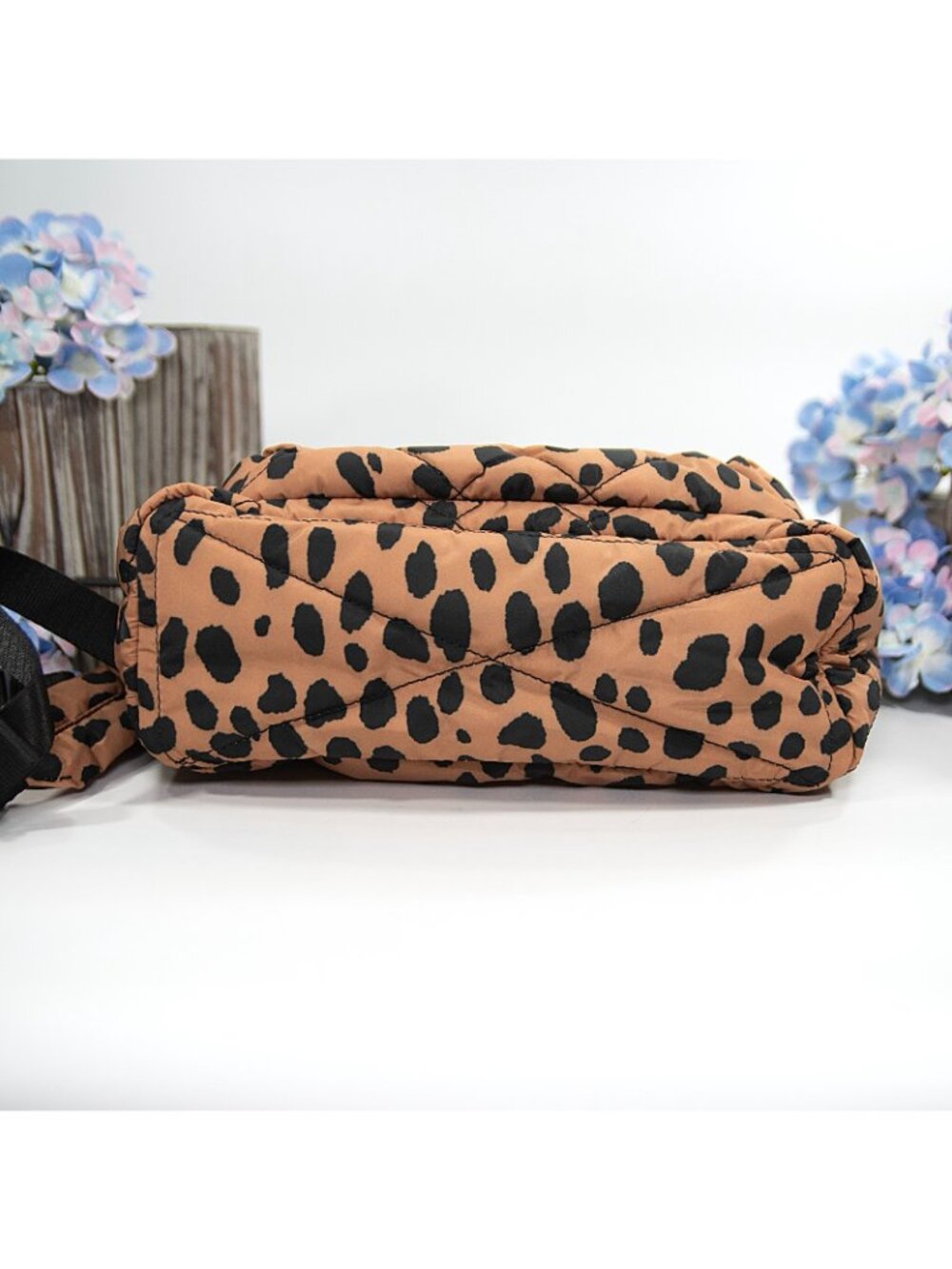 Marc Jacobs Preppy Nylon Quilted Leopard Large Backpack Bag NWT - Picture 6 of 7